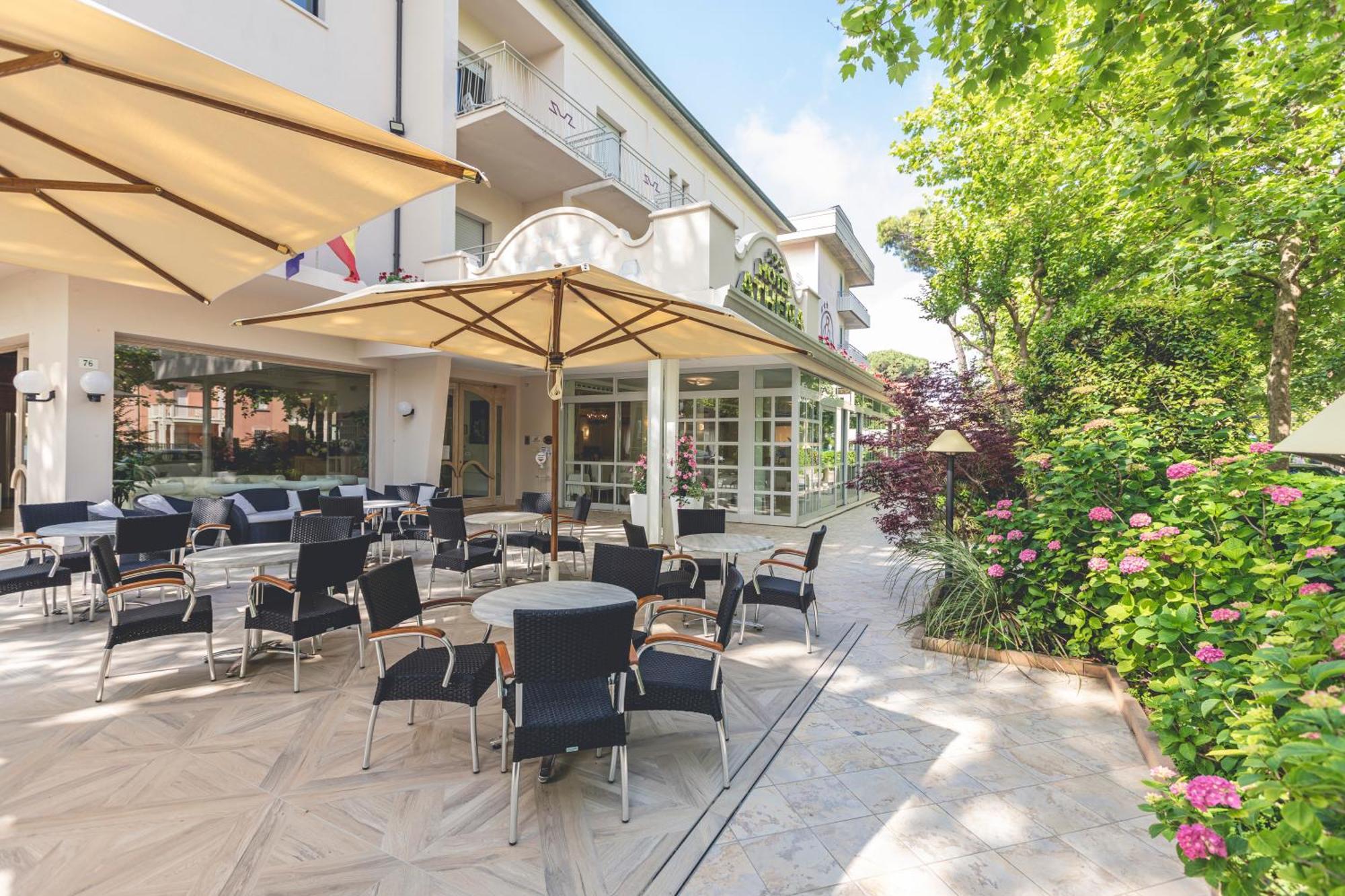 Hotel Athena Cervia Exterior photo